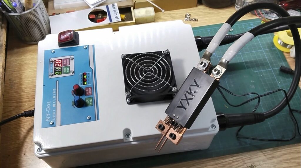 DIY spot welder from microwave oven transformer welding nickel strip