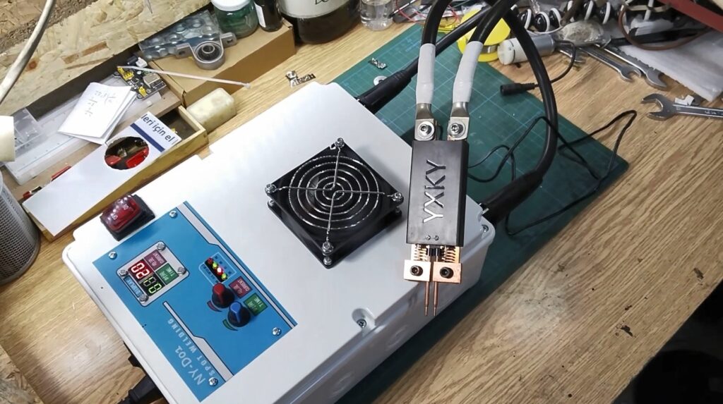 DIY spot welder from microwave oven transformer welding nickel strip