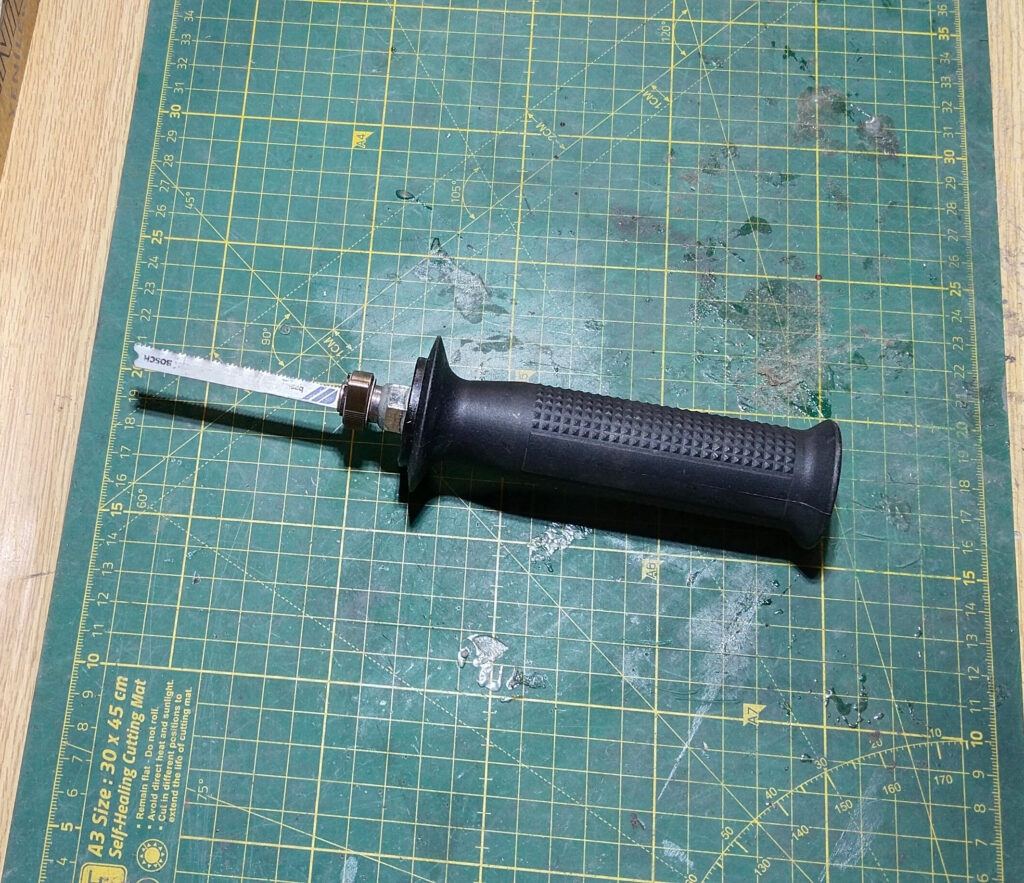 DIY mini piston saw reciprocating cutting tool build