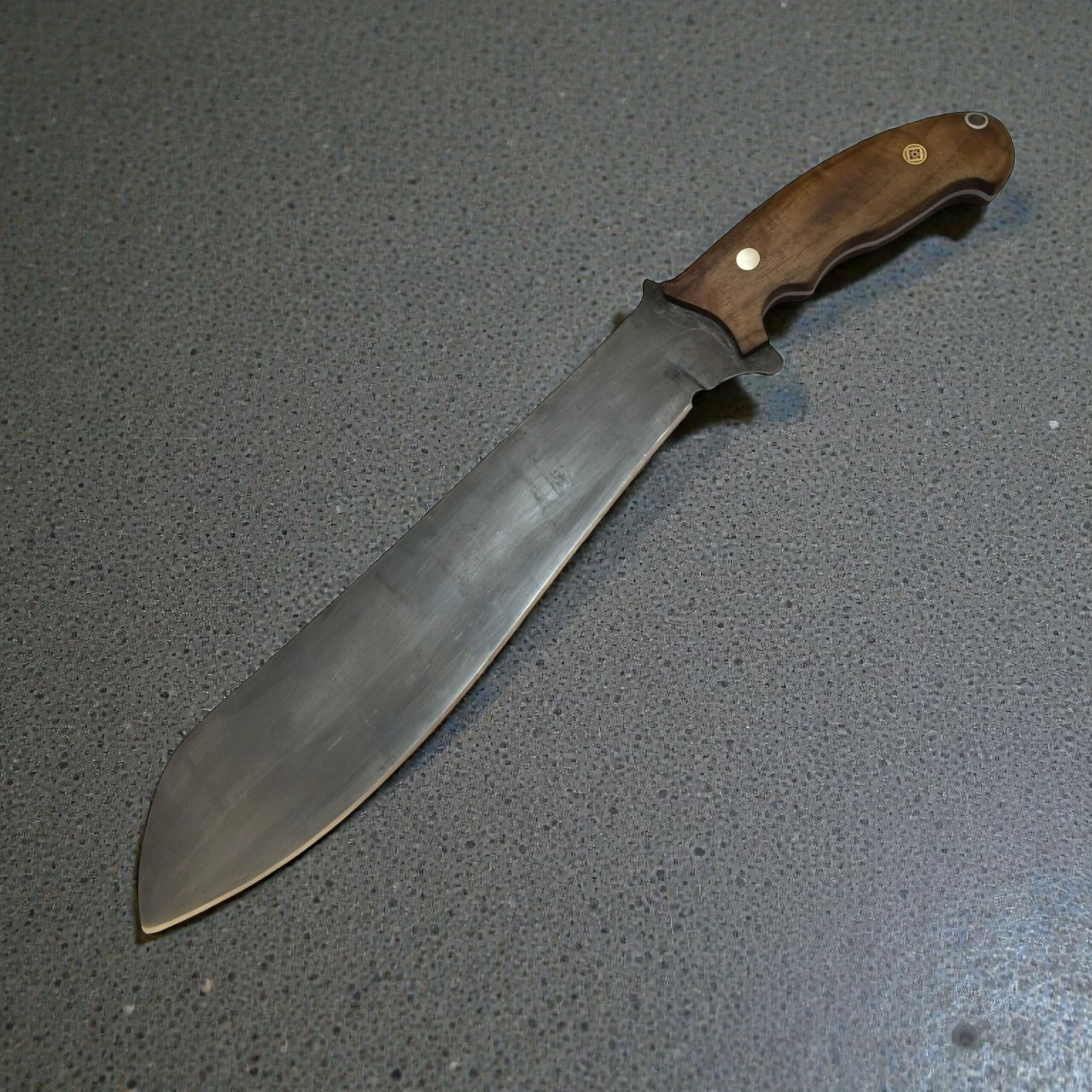 DIY saw blade machete made from recycled 82CrV steel