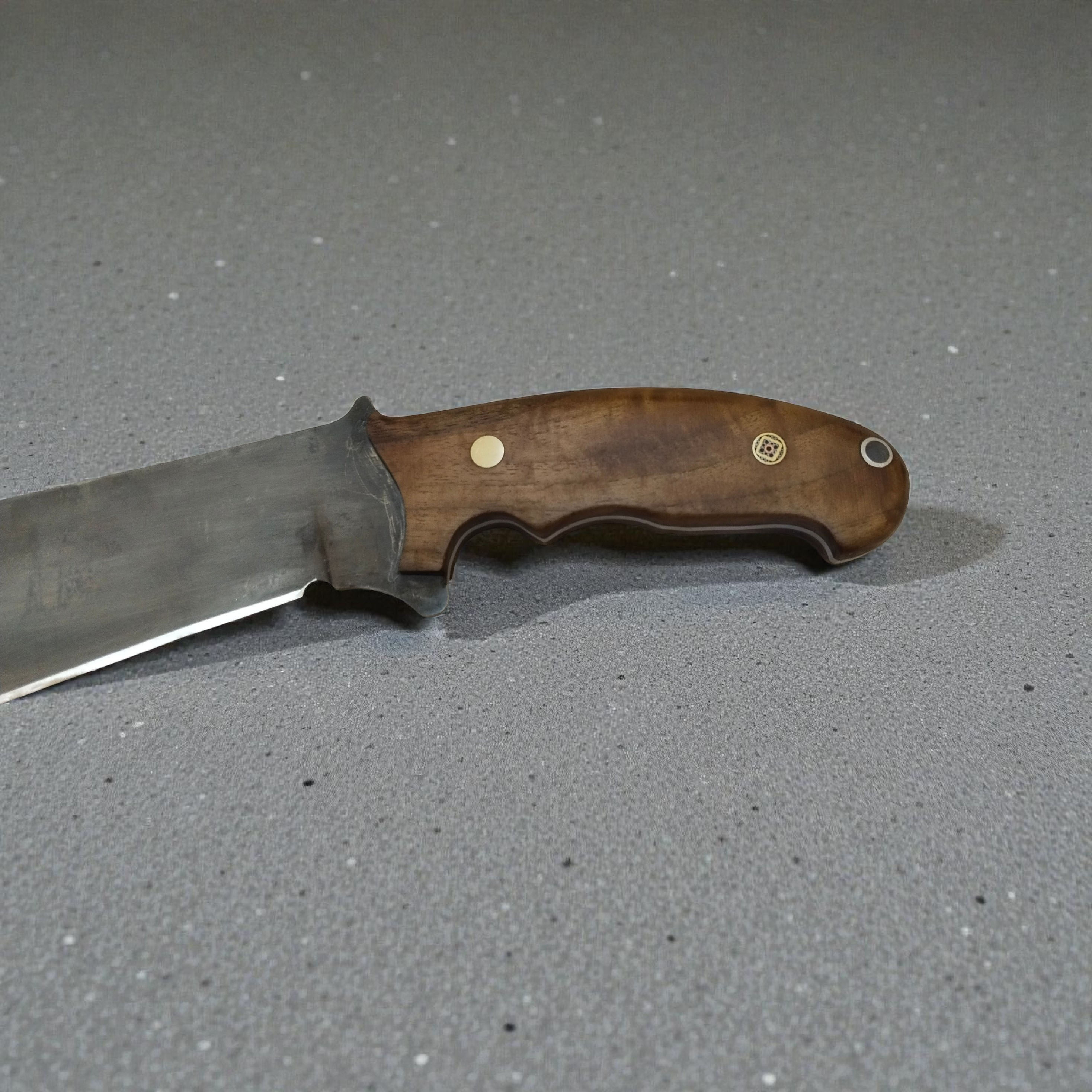 DIY saw blade machete made from recycled 82CrV steel