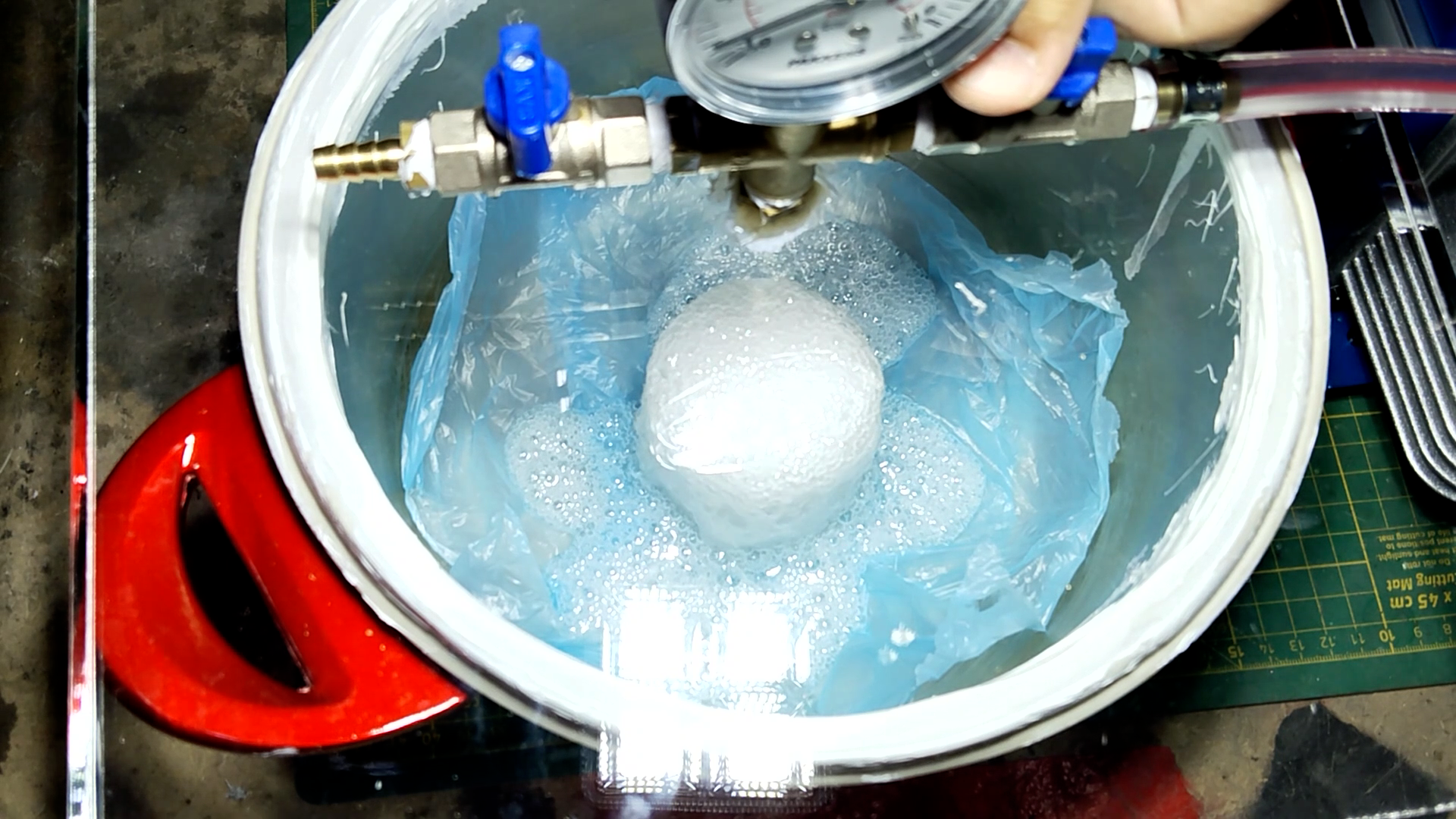 DIY vacuum chamber test for epoxy